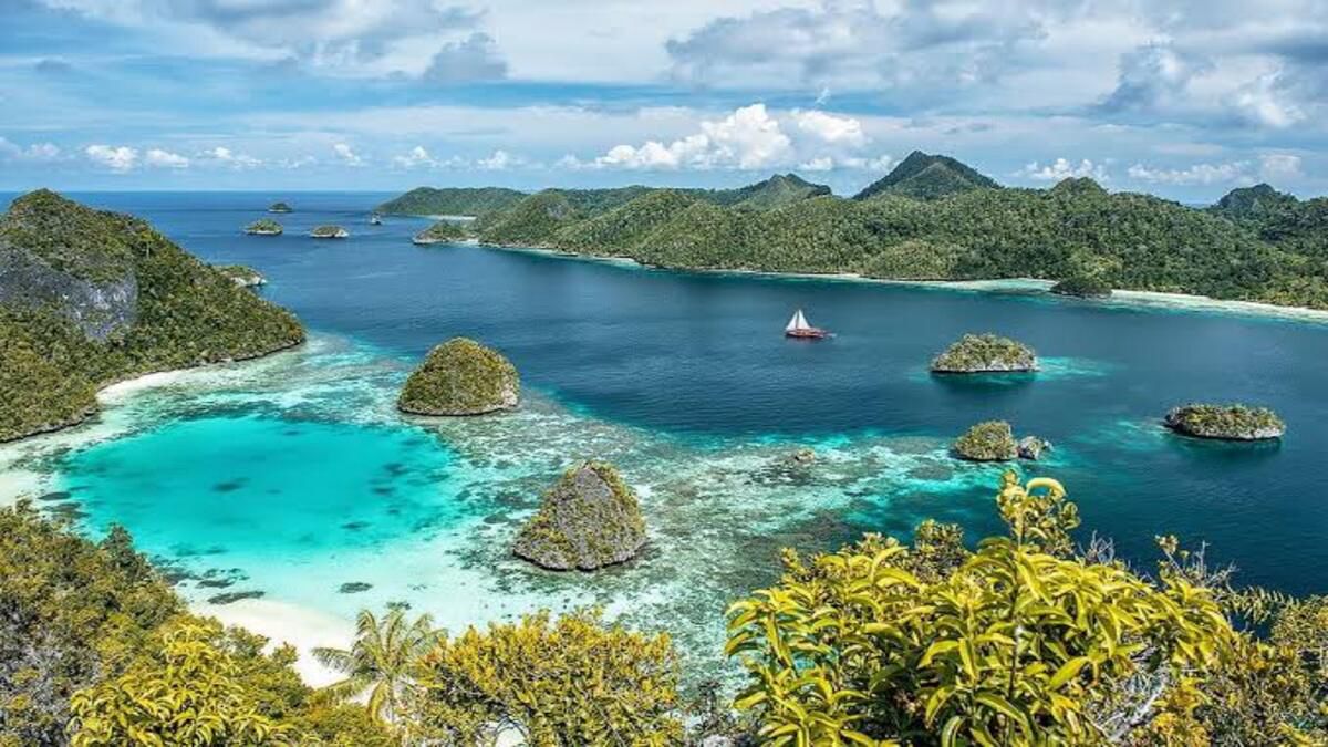 Raja Ampat: Destinasi Wisata Hits Indonesia Timur yang Mendunia