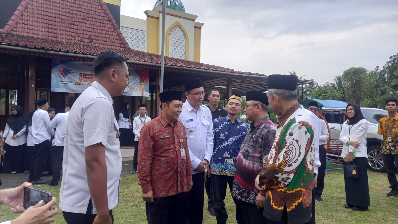 Tiga Guru Korban Selamat Laka Maut Kalijambe Bakal Diberi Beasiswa Rp12 Juta