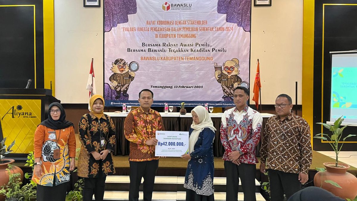 Ahli Waris Eks Panwaslucam Gemawang Terima Santunan Rp42 Juta dari BPJS Ketenagakerjaan