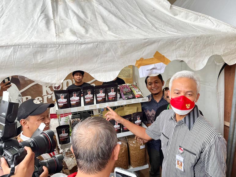 Pengunjung Soropadan Agro Expo Penasaran Citarasa Kopi Temanggung 