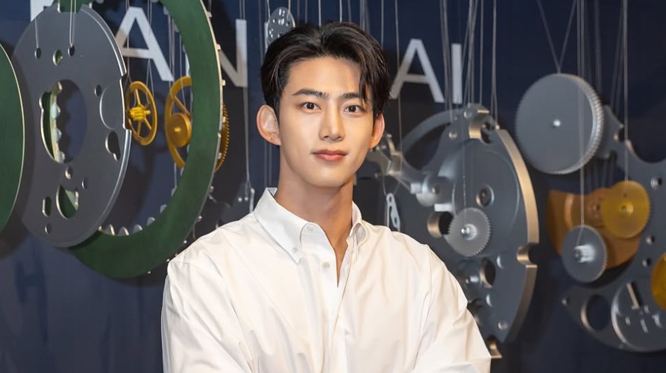 Fotografer Taecyeon 2PM di Prancis Buka Suara: Kami Tidak Tahu Mereka Selebriti Korea