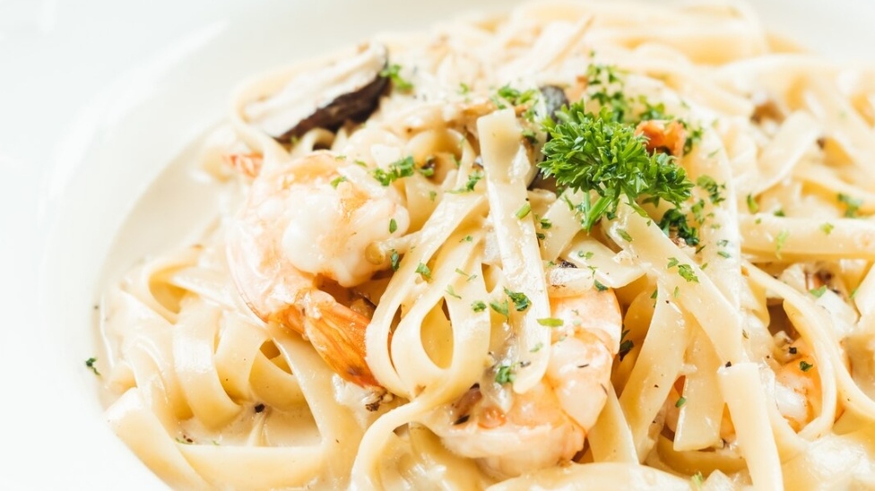 Cara Membuat Mie Telur Mandi Viral dan Tips Membuatnya