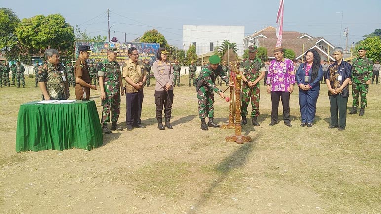 Dandim Magelang Tutup TMMD ke 116: Kebersamaan Gotong Royong TNI Bersama Rakyat