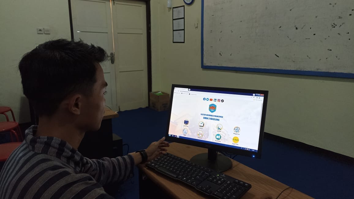 HUT ke-37, SMA Negeri 3 Magelang Luncurkan Aplikasi Smanaga Digital
