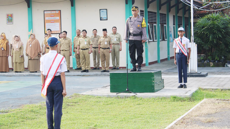 Polres Magelang Kota Sambangin SMPN 3 Magelang, Sosialisasikan Bahaya Narkotika dan Tawuran Pelajar