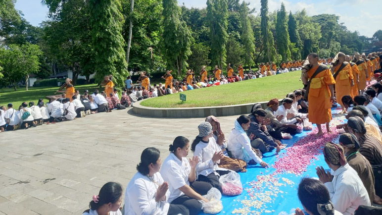 Ribuan Umat Budha Bakal Ikuti Perayaan Waisak 2024 di Borobudur