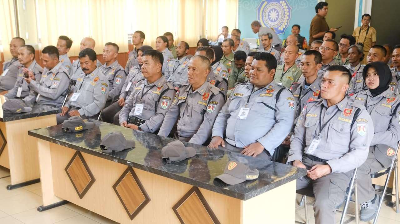 Puluhan Satlinmas Kota Magelang Diberikan Pelatihan Peningkatan Kapasitas, Jalankan Peran dengan Optimal