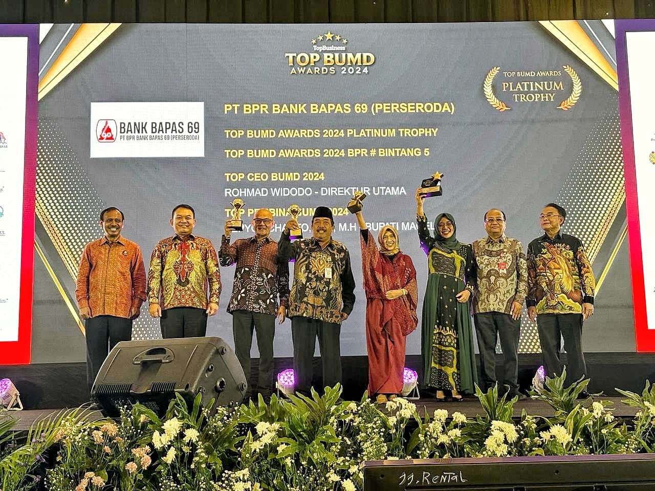 Bank Bapas 69 Magelang Borong Penghargaan Top BUMD Awards Tahun 2024