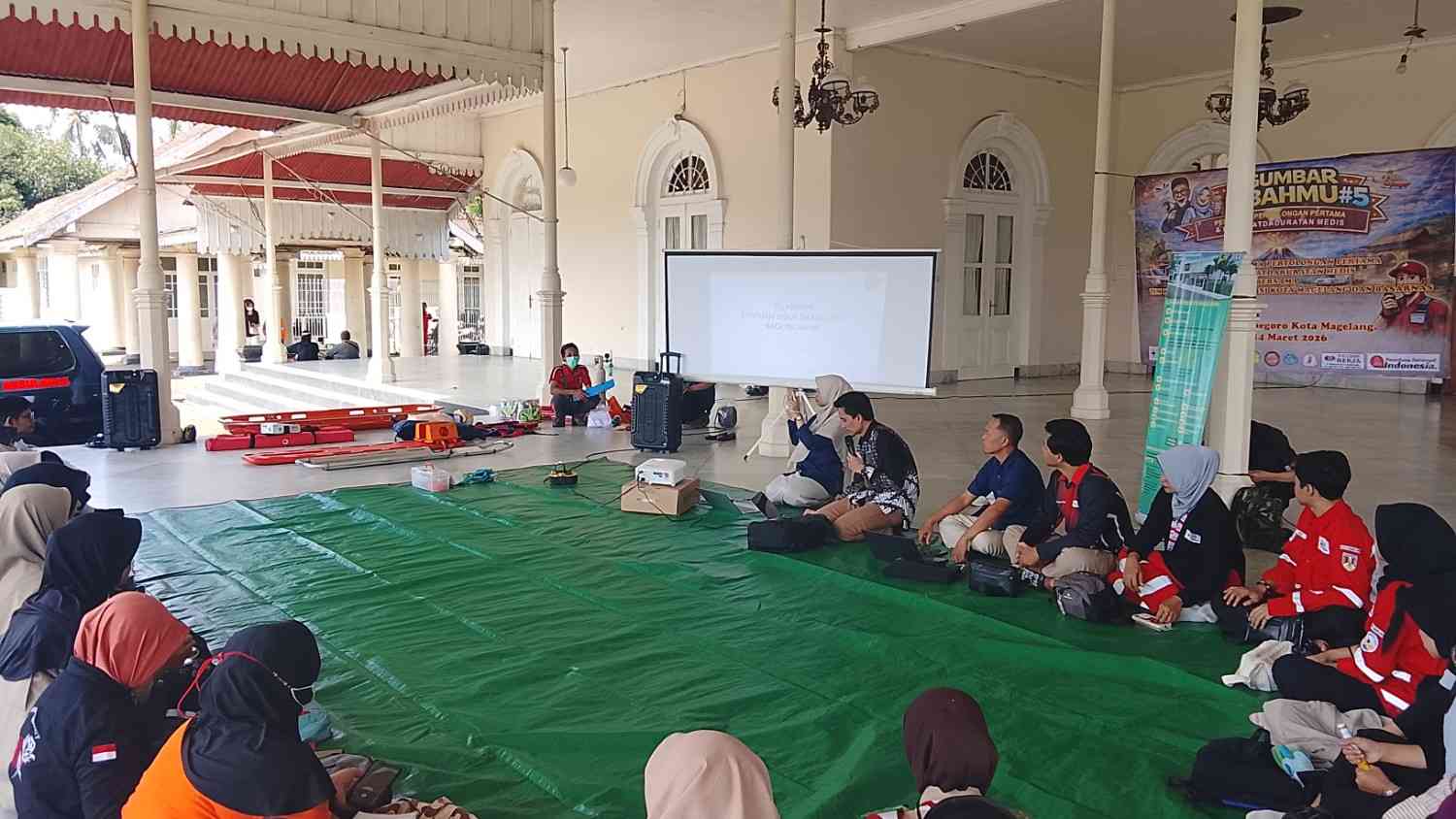 “Ngumbar Mbahmu”, Ajang Belajar Pertolongan Pertama Bagi Relawan 