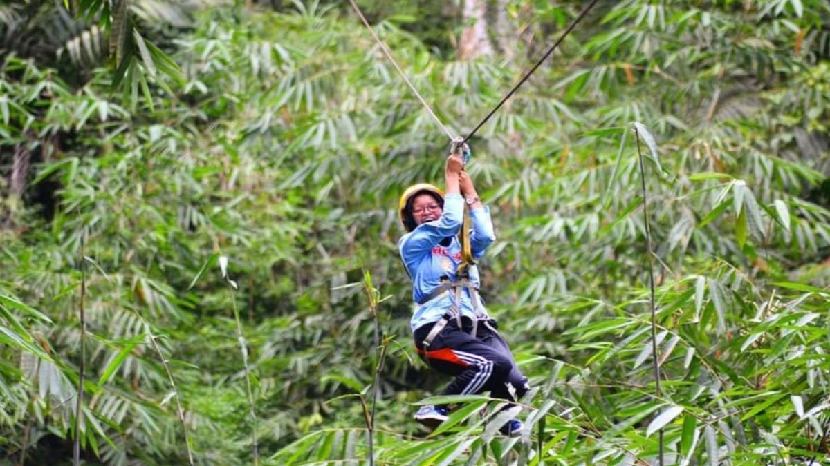 Nikmati Petualangan Seru Bersama Orang Terdekat di Destinasi Wisata Baturaden Adventure Forest, Purwokerto