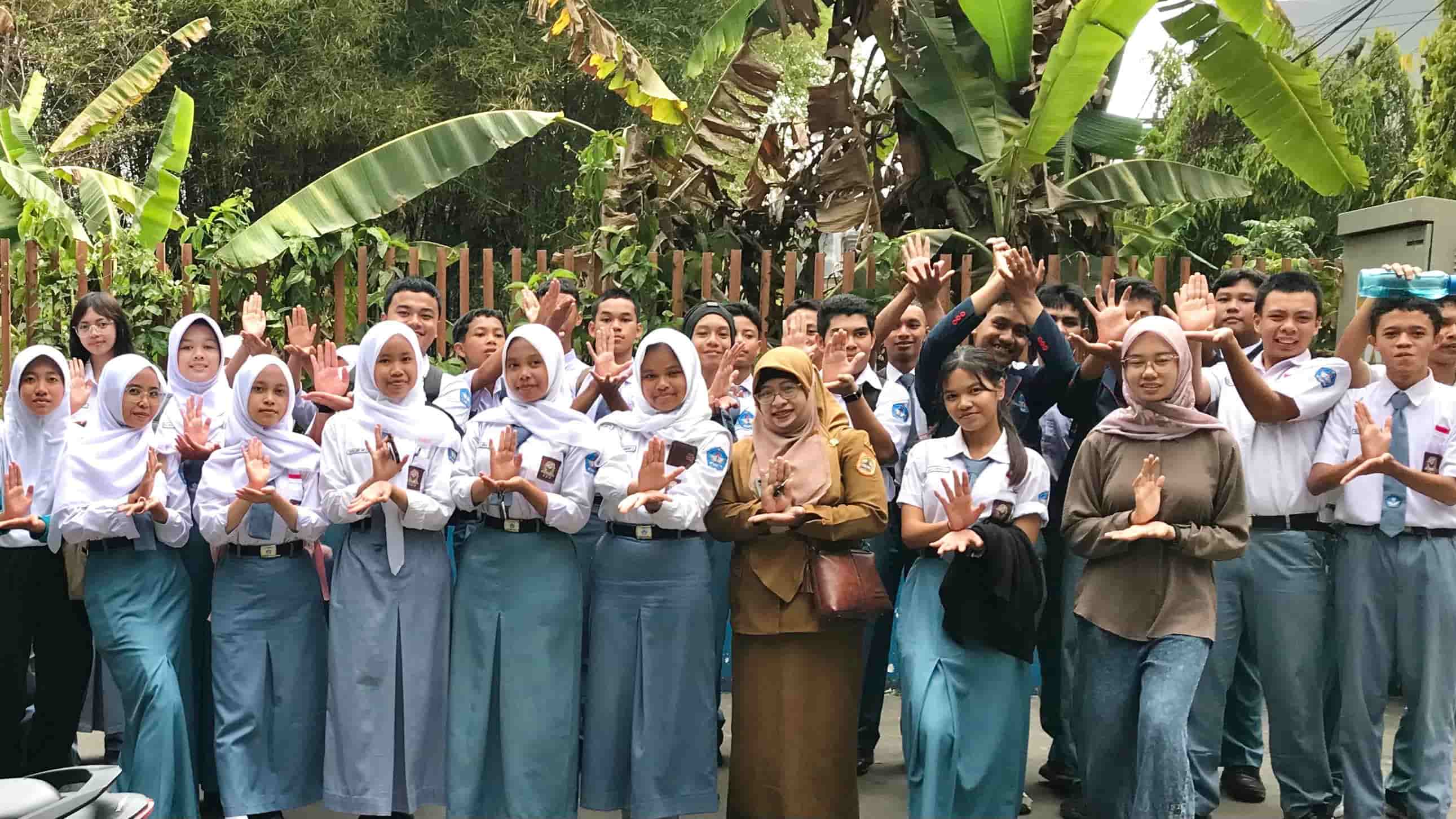 Arjuna SMAN 5 Magelang Perdalam Ilmu Jurnalistik di Magelang Ekspres