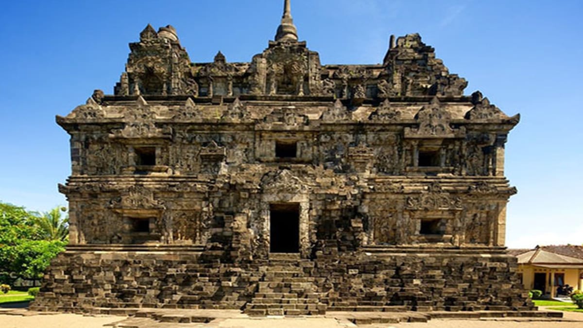 Wisata Yogyakarta Candi Sari Menawarkan Sejarah dan Budaya dengan Harga Tiket Terjangkau 