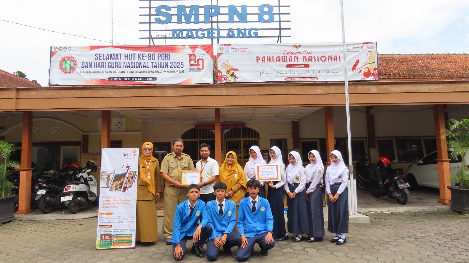 SMP Negeri 8 Magelang Salurkan Donasi Spenapan Peduli untuk Korban Bencana Sumatera