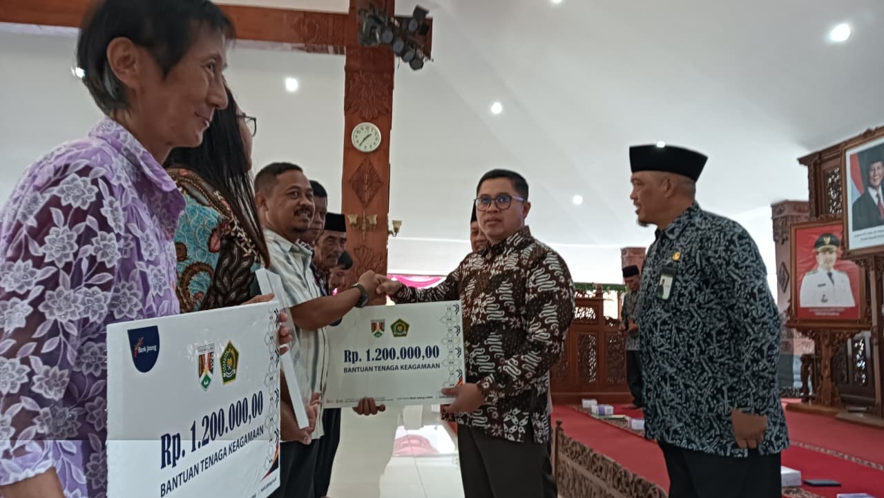 Pemkot Magelang Salurkan Dana Hibah Rp 746 Juta untuk 622 Tenaga Keagamaan
