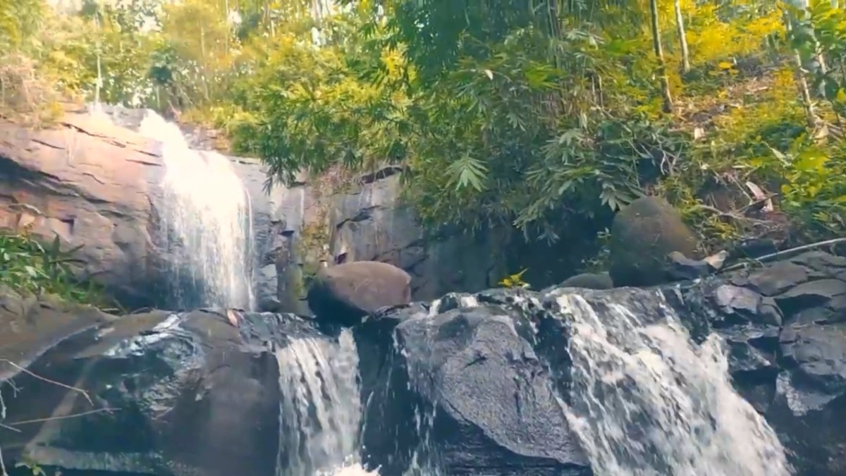 Curug Bulu Purworejo, Wisata Tersembunyi yang Menyimpan Banyak Keindahan Alam