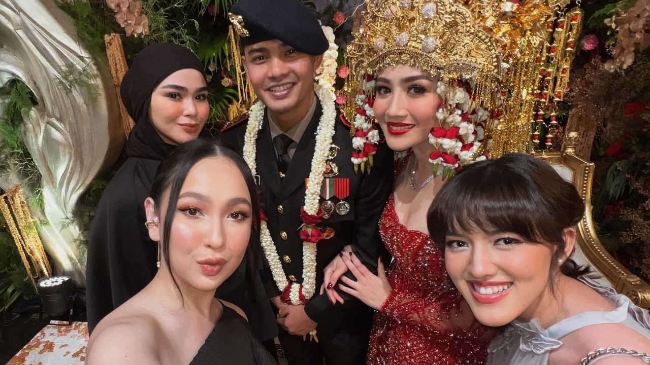 Sah Menikah! Febby Rastanty Ajak eks Anggota Blink Nyanyi Bareng dengan Lagu Populer Ini