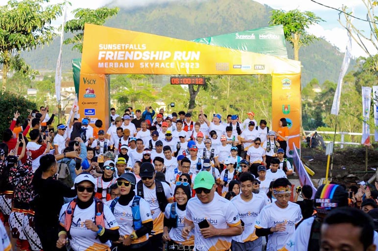 Friendship Run 10K, Ajang Gathering Pelari Merbabu Sky Race 2023