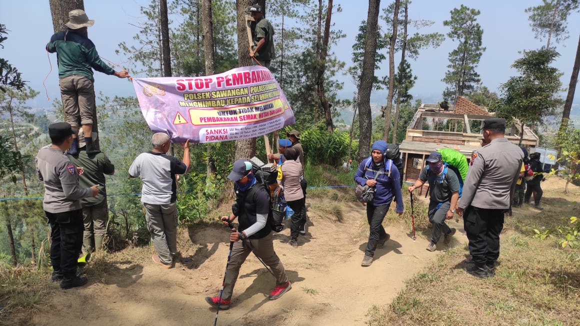 Polsek Sawangan Magelang Ajak Masyarakat Jaga Hutan dan Lahan Merbabu