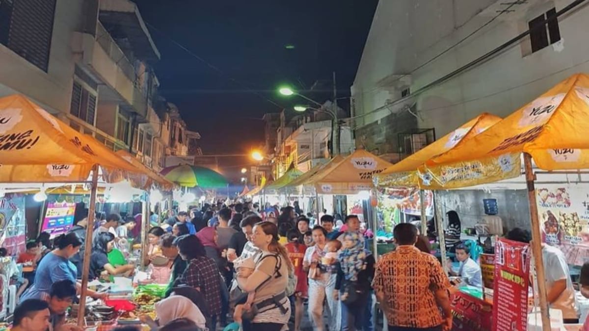 Berburu Kuliner Semarang Malam Hari di Pasar Semawis Dijamin Menggoda Selera