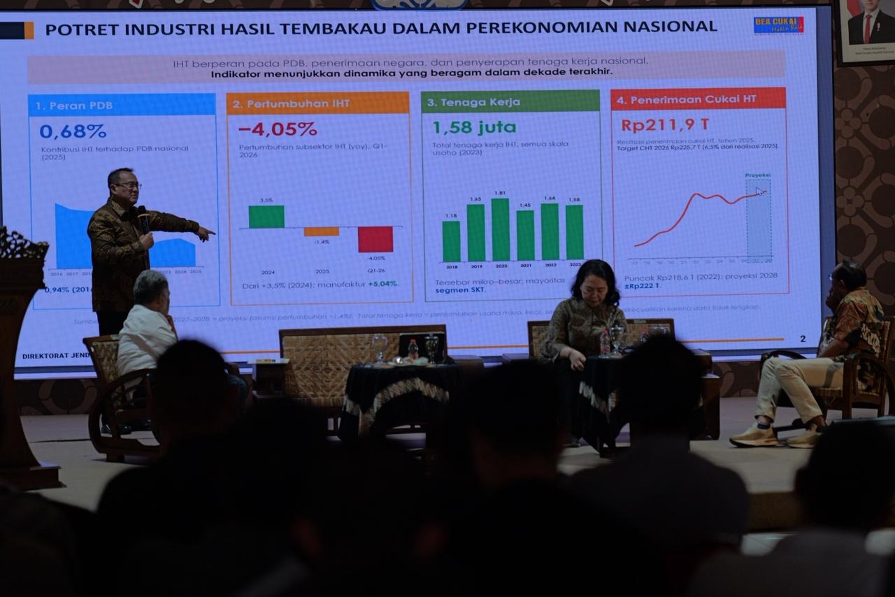 Petani Tembakau Temanggung Tolak RPMK Penyeragaman Kemasan Rokok, Bupati Agus Setyawan Bersuara