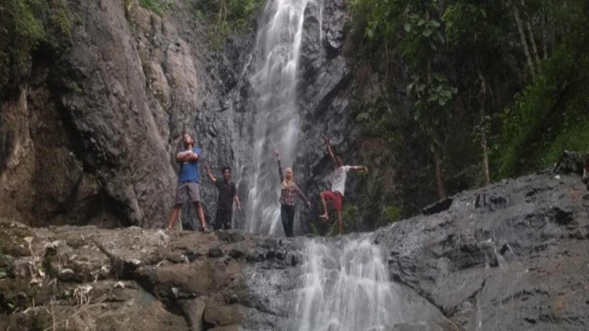 Keindahan Curug Permata Tersembunyi di Pedalaman Menoreh, Tapi Sayang Sudah Tutup Permanen! 