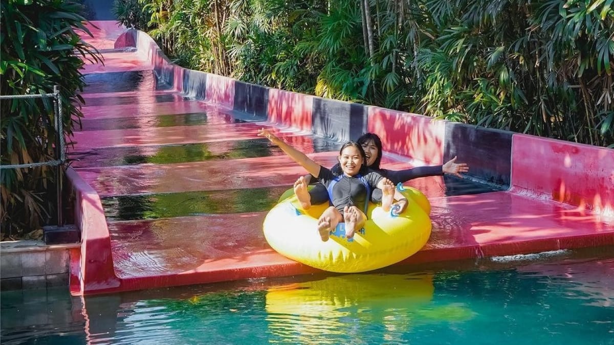 Masih Bingung Mau Ajak Liburan Keluarga Kemana? Mending Ke Waterboom Jogja Dijamin Seru Dan Ga Ngebosenin