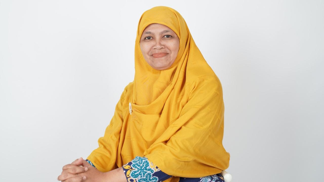 Kualifikasi Pendidikan Dosen UNIMMA Kian Mentereng, Retna Tri Astuti Raih Gelar Doktor Baru