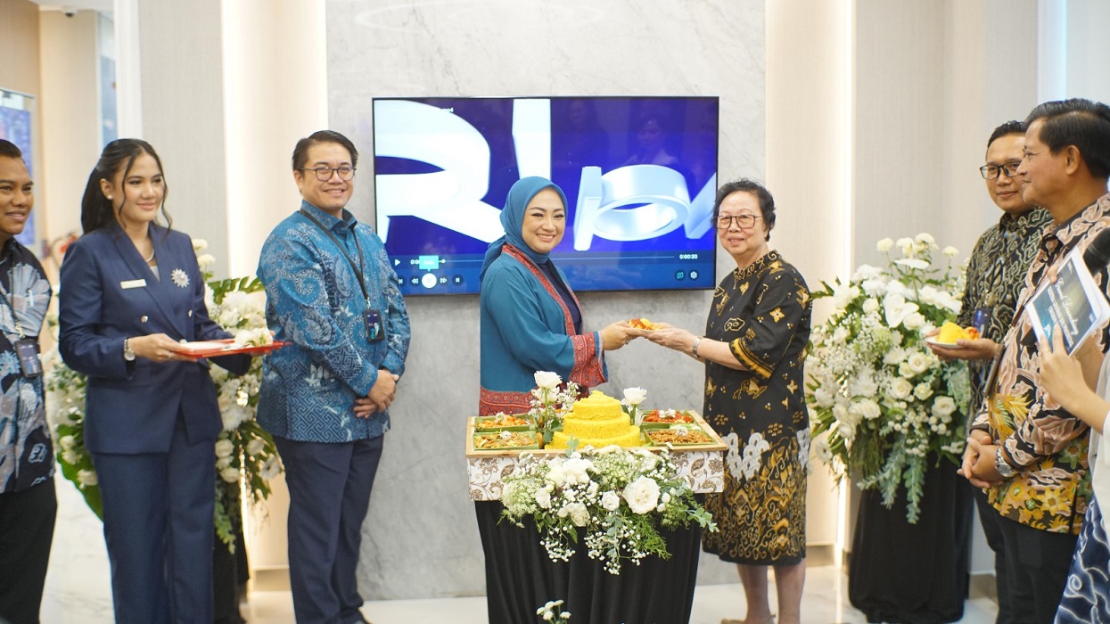 Resmikan Sentra Layanan Prioritas di Cirebon, Kini BRI Miliki 43 Lokasi Layanan Premium yang tersebar di Selur