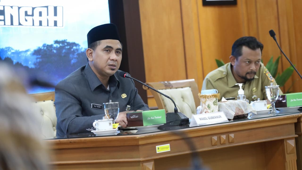 Taj Yasin Tekankan Pemprov Jateng Masih Kaji Sistem Enam Hari Sekolah untuk SMA