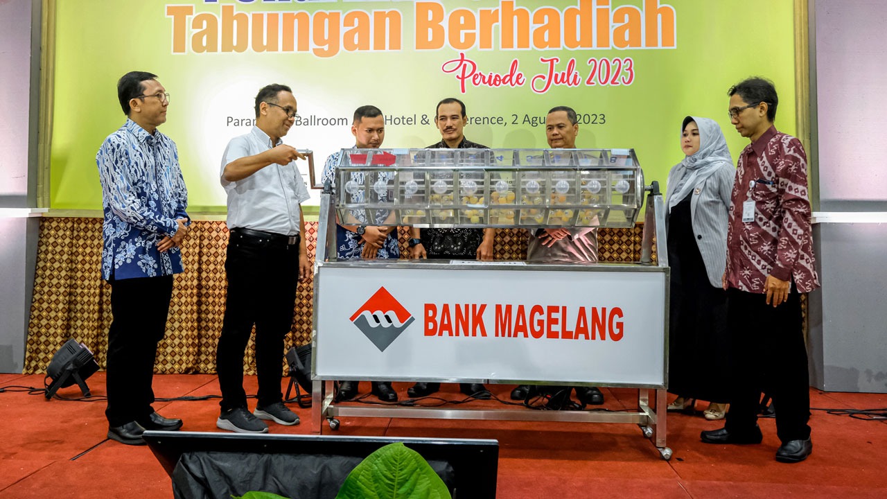 Komitmen Berantas Rentenir, Berikut Cara Mudah Mendapatkan Pinjaman di Bank Magelang dengan Bunga 0,25%