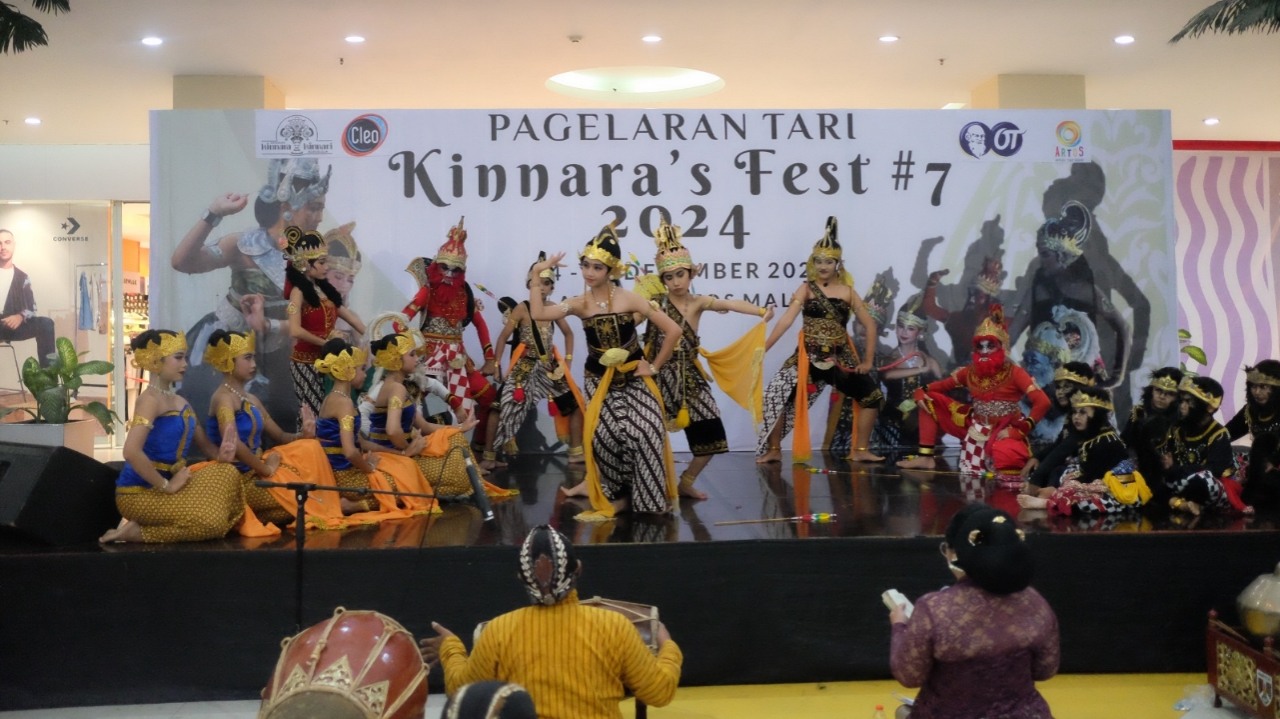 Uniknya Wayang Bocah Goes To Mall Karya Sanggar Kinnara Kinnari Borobudur di Kinnara's Fest 7