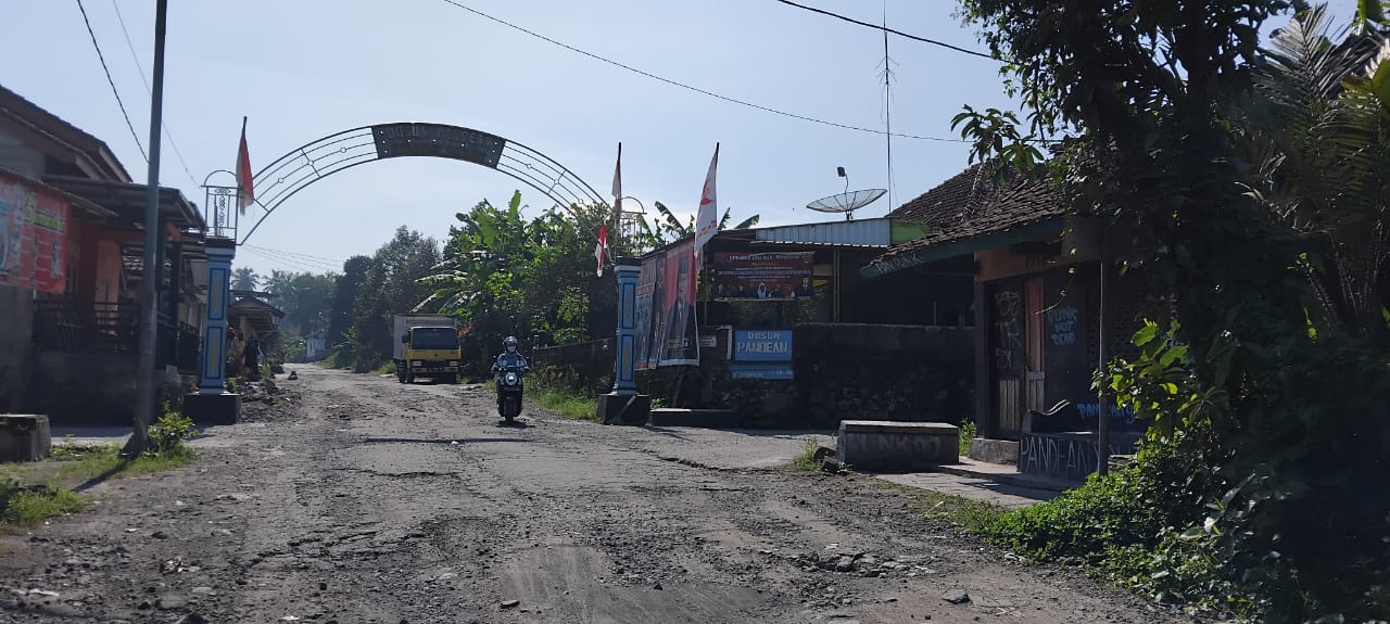 Perbaikan Jalan Rusak Parah di 2 Kecamatan di Kabupaten Magelang, Warga: Truk Dilarang Melintas