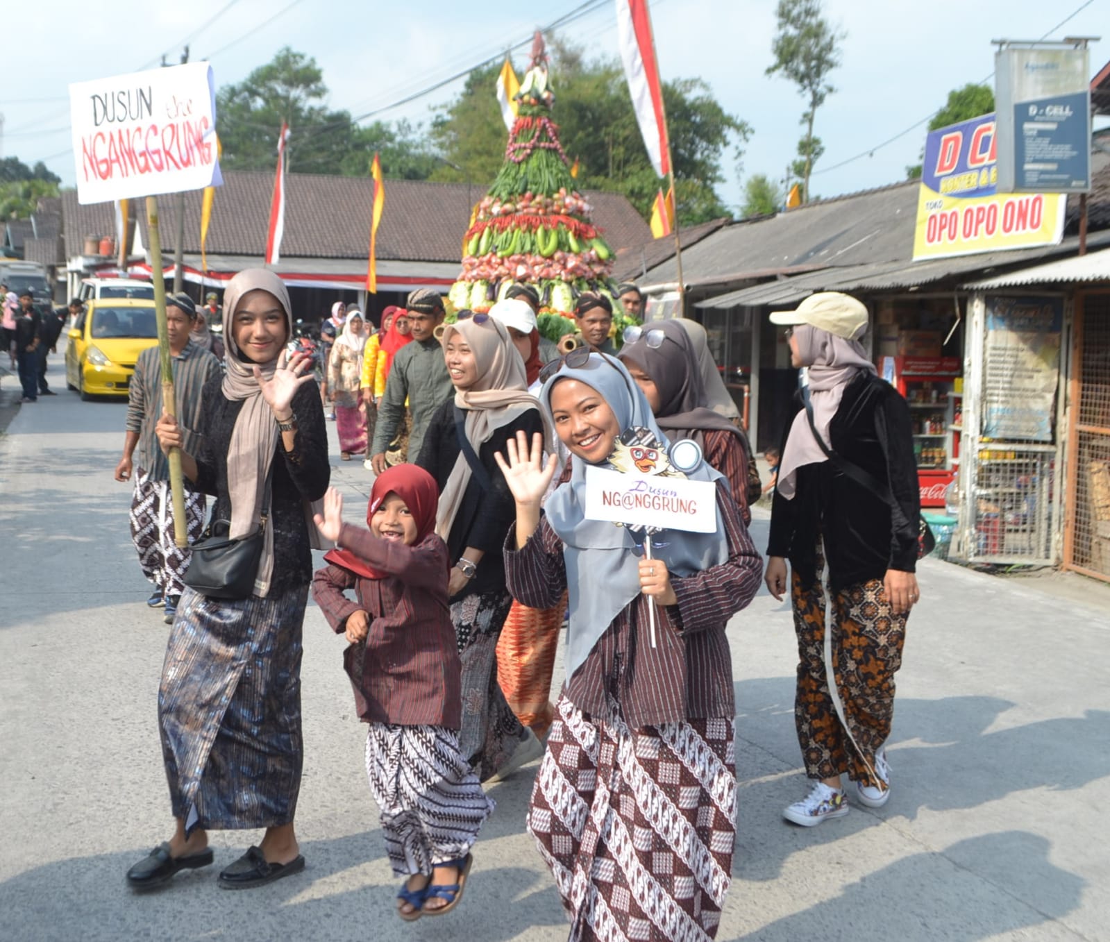 Kirab Budaya Gunungan di Kamongan Magelang: Syukur atas Keberkahan Bumi dan Lestari Budaya