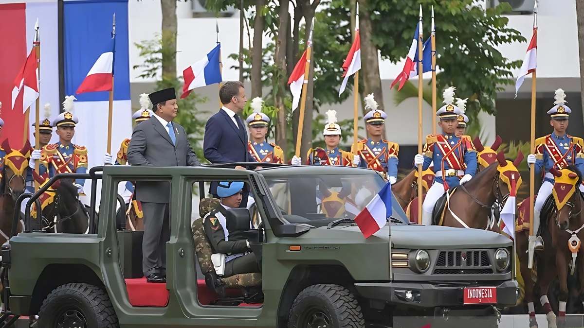 Antusiasme Siswa Sambut Kehadiran Presiden Prancis di Akademi Militer Magelang