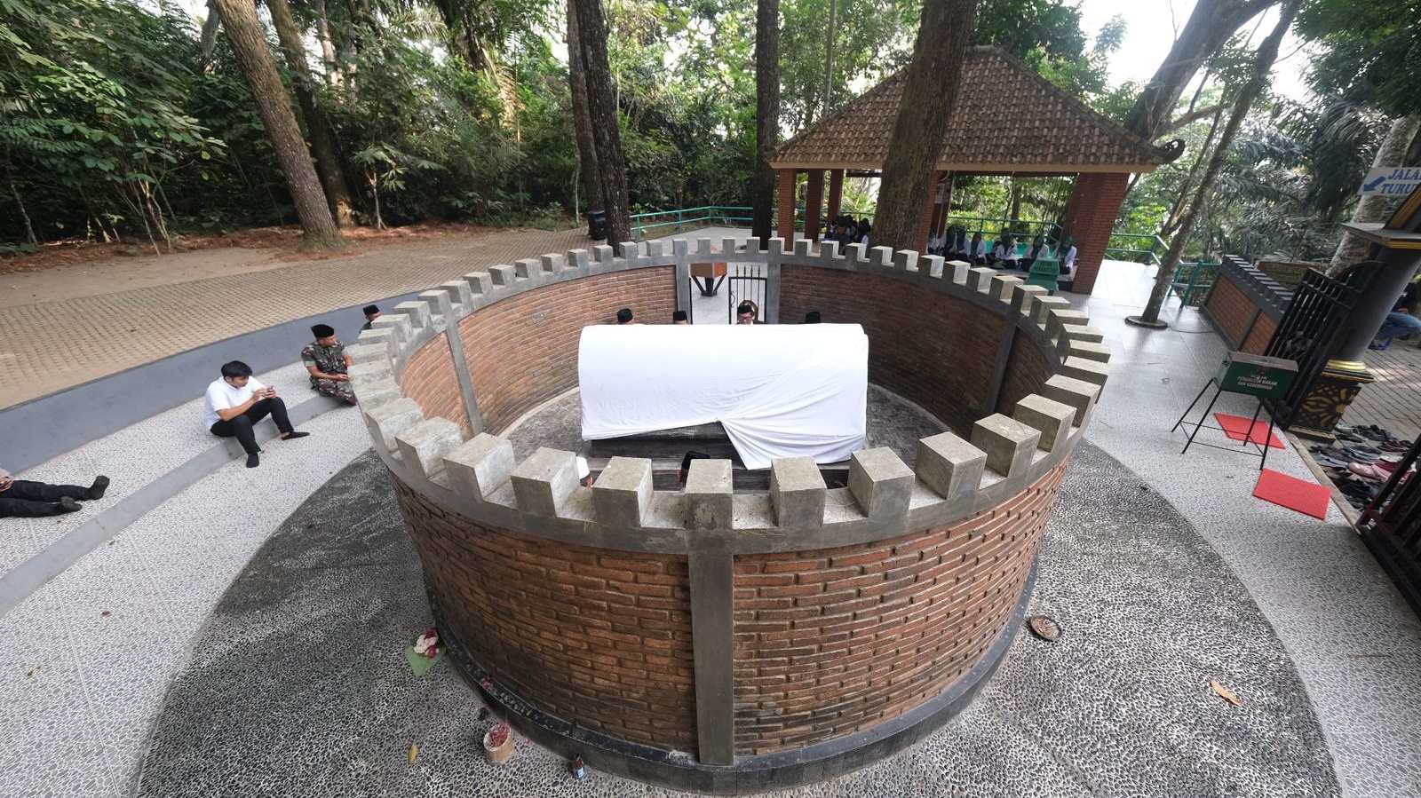 Kebun Raya Gunung Tidar Kota Magelang Dikembangkan sebagai Ruang Konservasi Wisata Sehat Terpadu