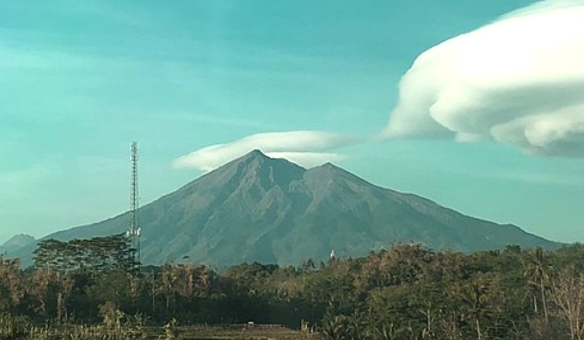 Pendakian Gunung Merbabu Via Selo Genting: Rute Perjalanan, dan Hal Penting Sebelum Mendaki