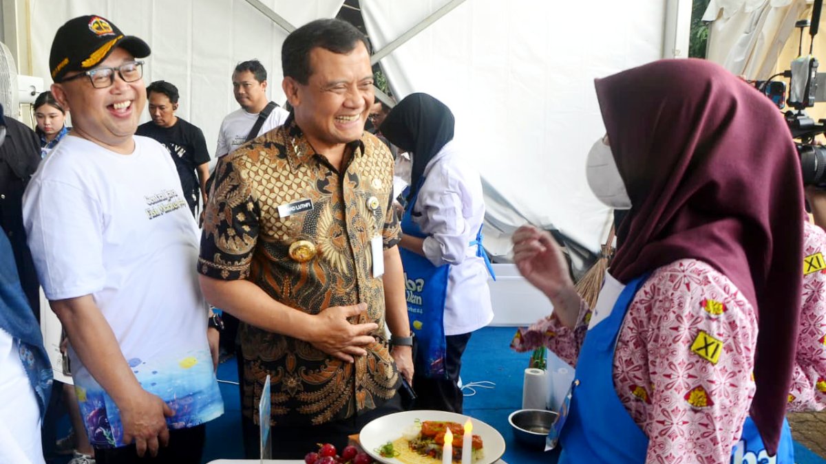 Gubernur Ahmad Luthfi Ajak Siswa Jateng Gemar Makan Ikan, Dorong Ekonomi Daerah