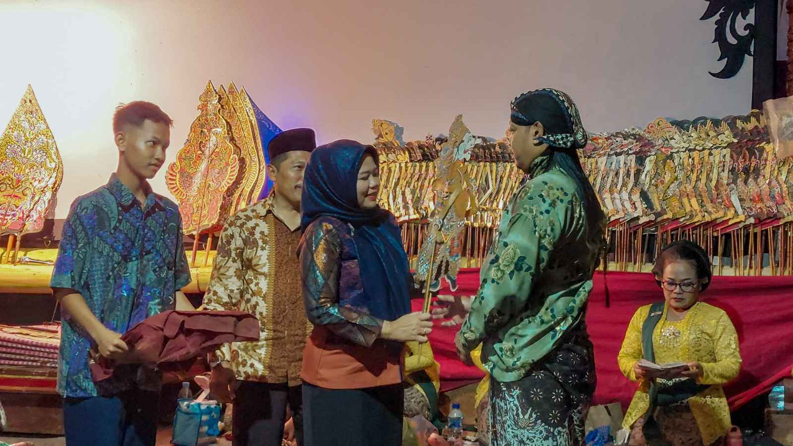 Tradisi Metri Lingkungan Kelurahan di Purworejo, Sejak Zaman Belanda Hanya Sekali Absen Gelar Wayang Kulit