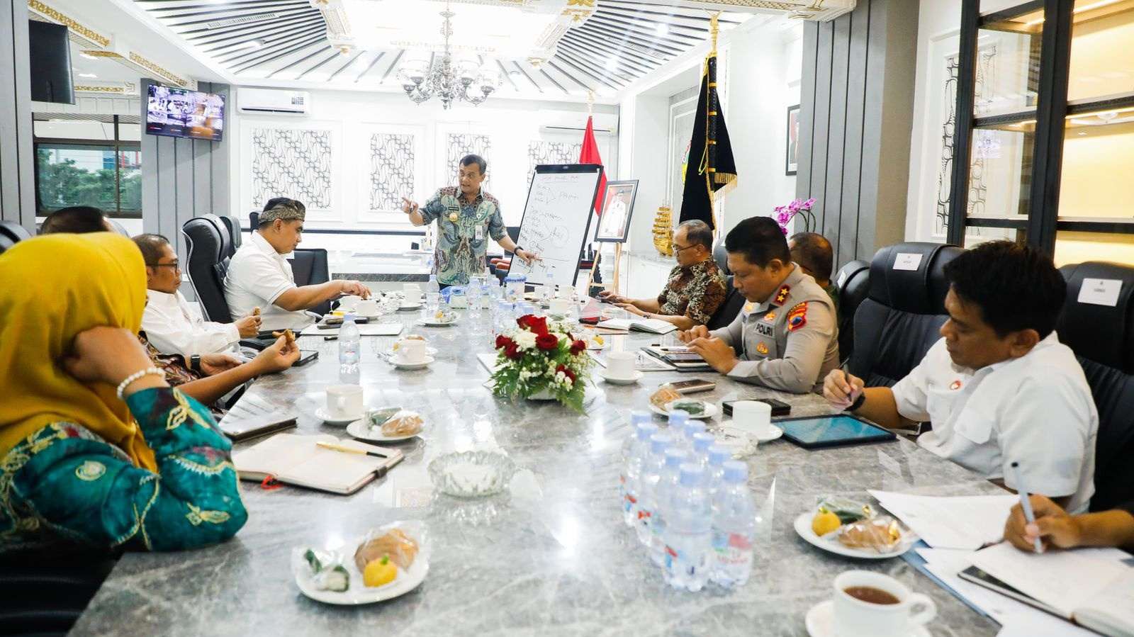 Bahas Situasi Pati, Gubernur Ahmad Luthfi Minta Hormati Proses Angket DPRD