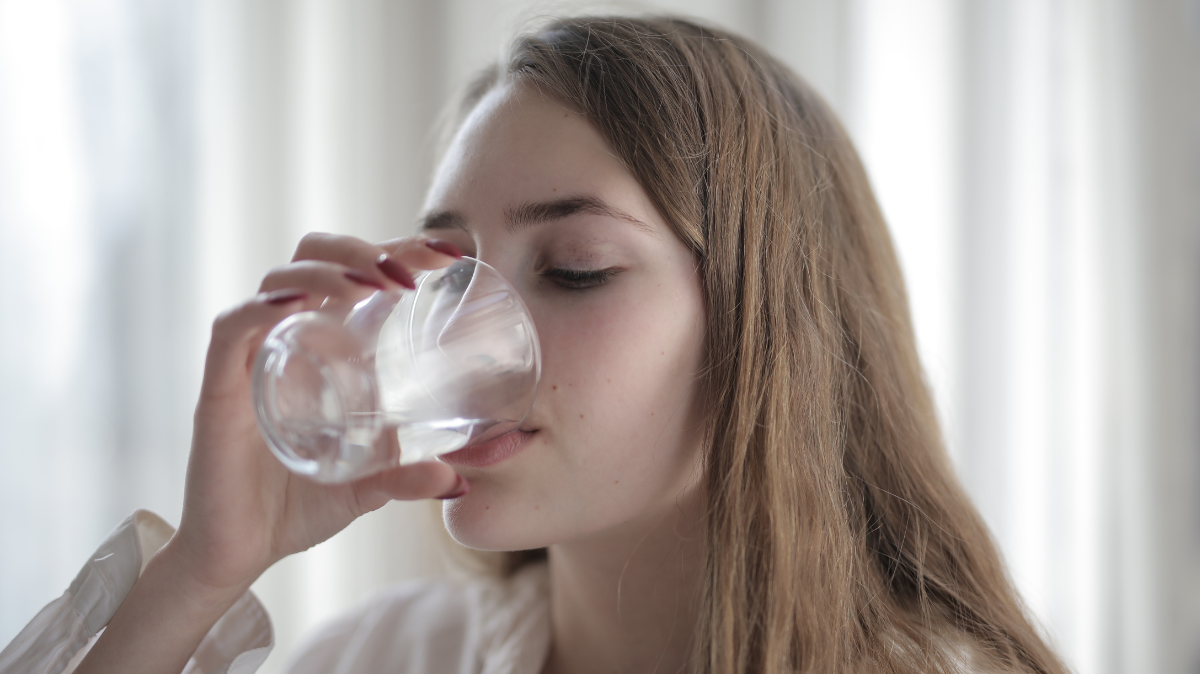Apa Saja Manfaat Minum Segelas Air Hangat Di Pagi Hari? Ini Dia Jawabannya!