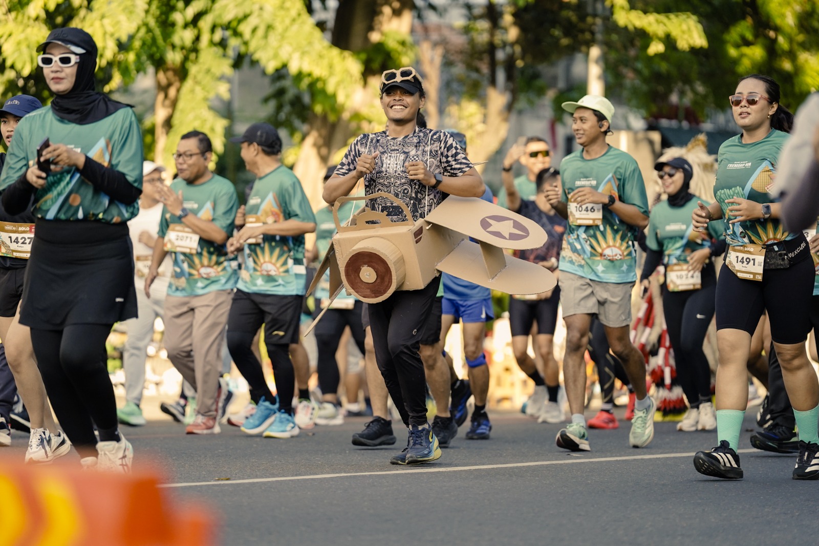 Sapa Warga Solo, 1.000 Pelari Ramaikan Bank Jateng Friendship Run 2025