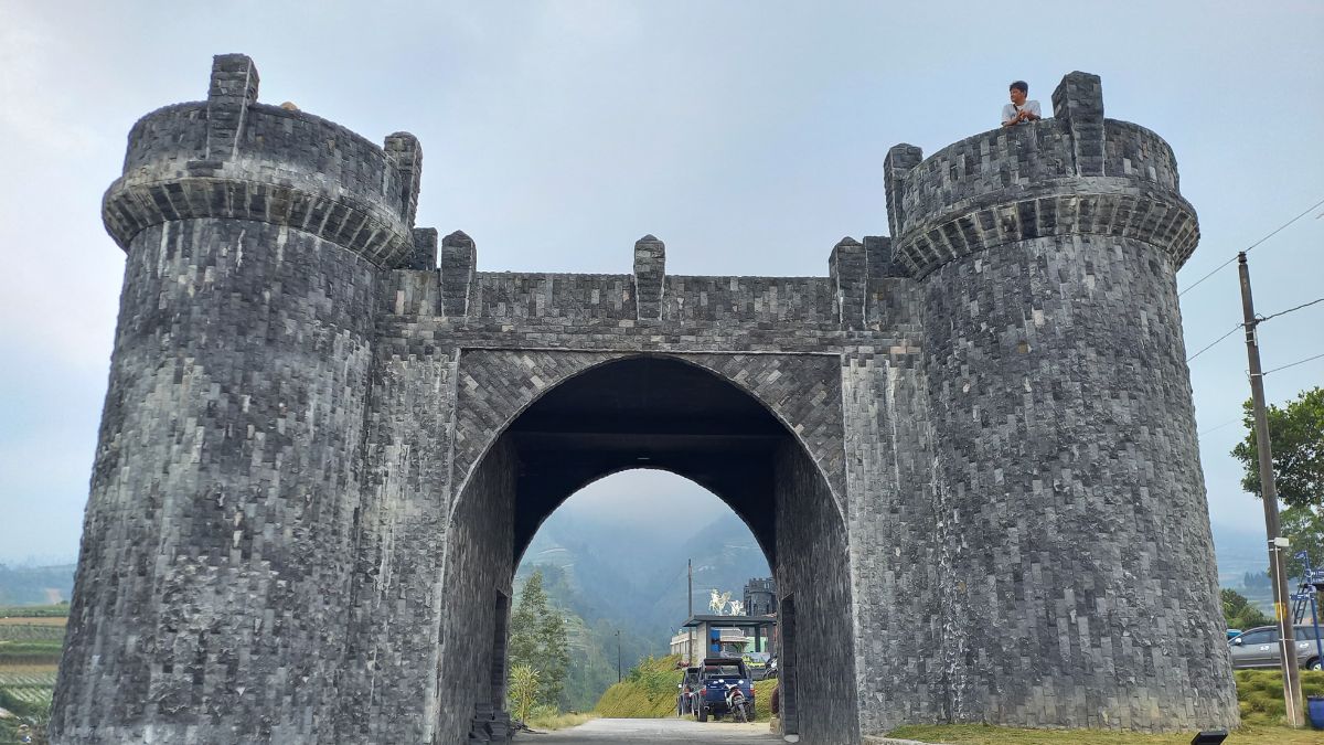 Serasa Di Negeri Awan, Ini Dia Pesona Wisata Tol Kahyangan di Magelang!