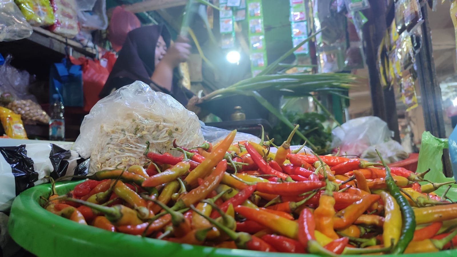 Harga Cabai di Kabupaten Temanggung Meroket hingga Rp80 Ribu, Pedagang: Tiga Minggu Naik Terus