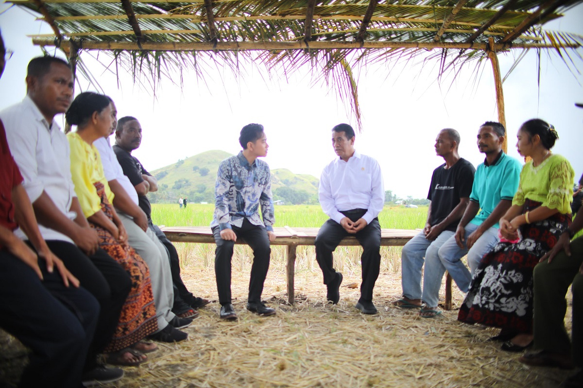 Mentan Amran Dampingi Wapres Gibran ke NTT, Tegaskan Komitmen Terus Dorong Kemajuan Pertanian