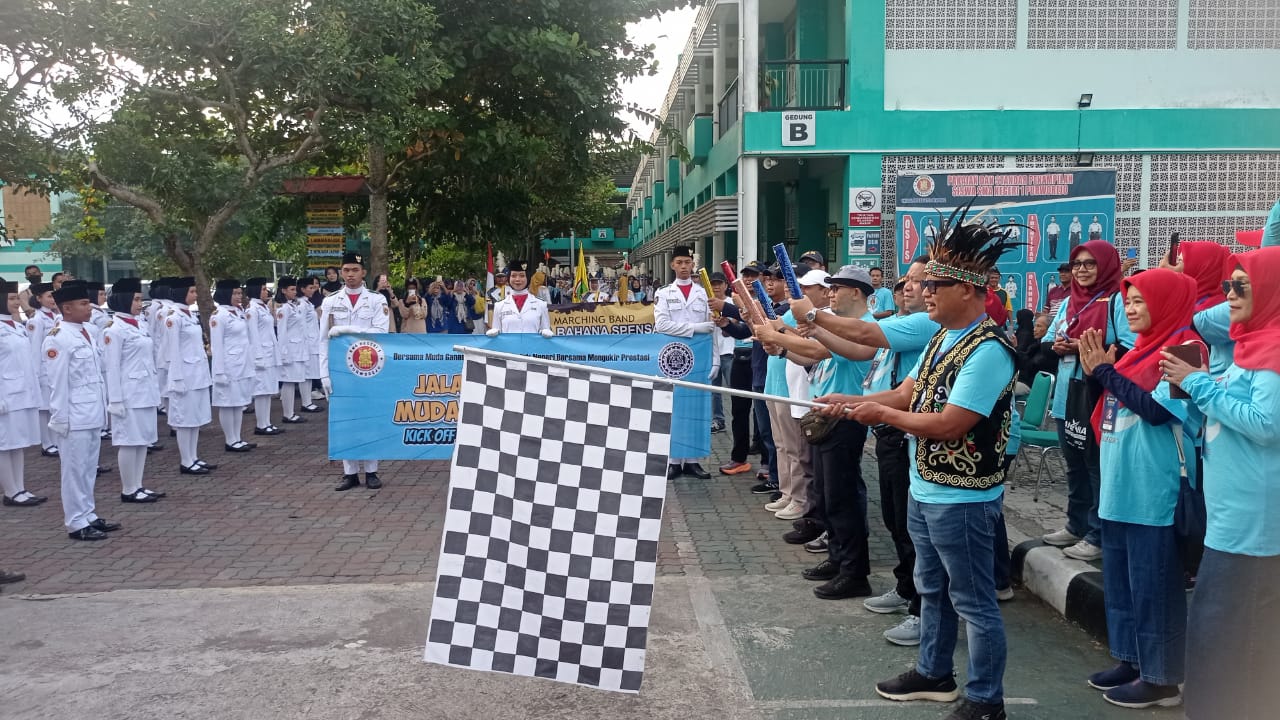 Muda Ganesha 2025: 2.000 Alumni SMAN 1 Purworejo Padati Jalan Sehat Kick Off Reuni Akbar!