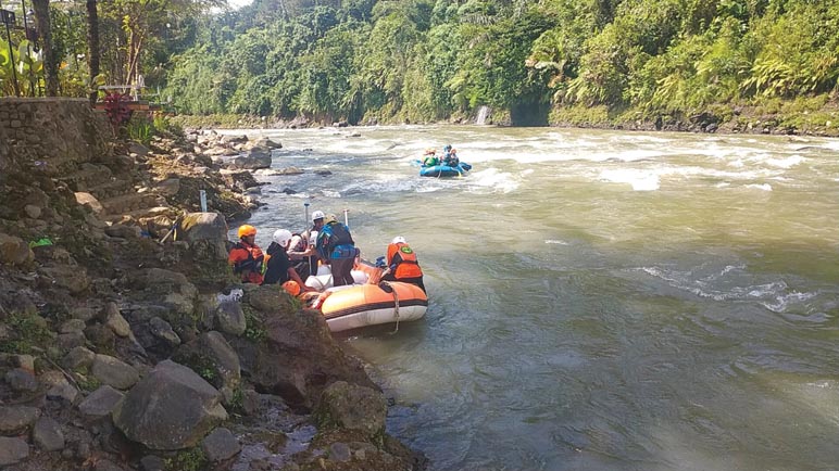 Pencairan Pelajar Hanyut di Wonosobo pada Hari Kedua Belum Ditemukan