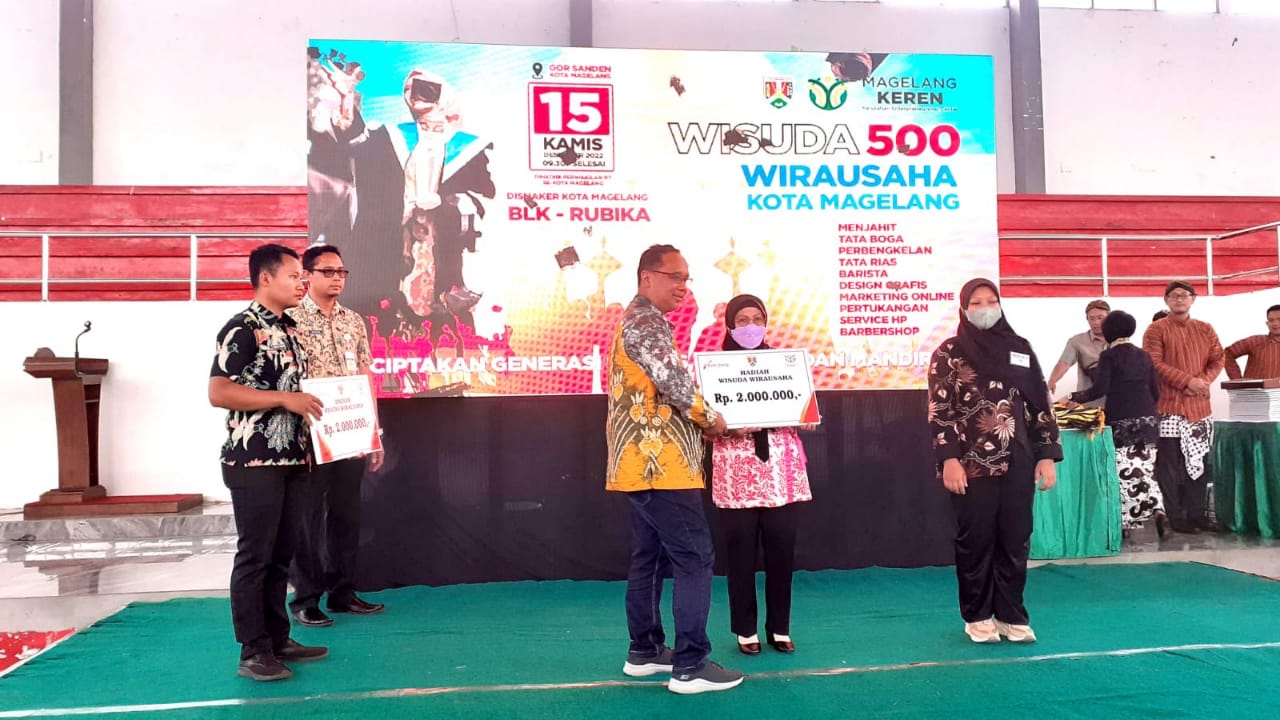 Rampungkan Pelatihan di BLK, 500 Wirausahawan di Kota Magelang Diwisuda 