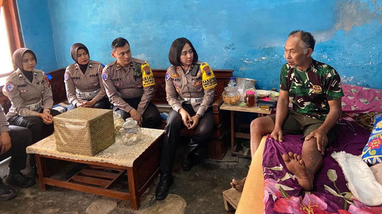 Operasi Zebra, Satlantas Polresta Magelang Kunjungi Korban Kecelakaan