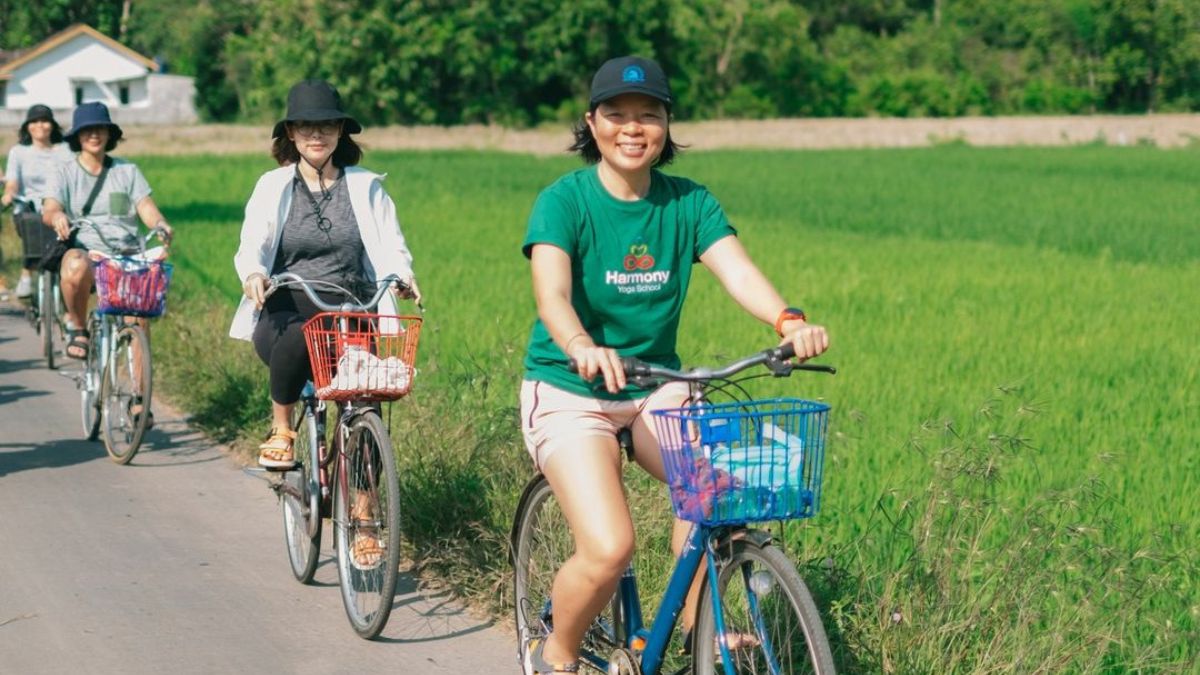 Rasakan Bersepeda dengan Go4Tour Menjelajah Desa ke Desa di Borobudur