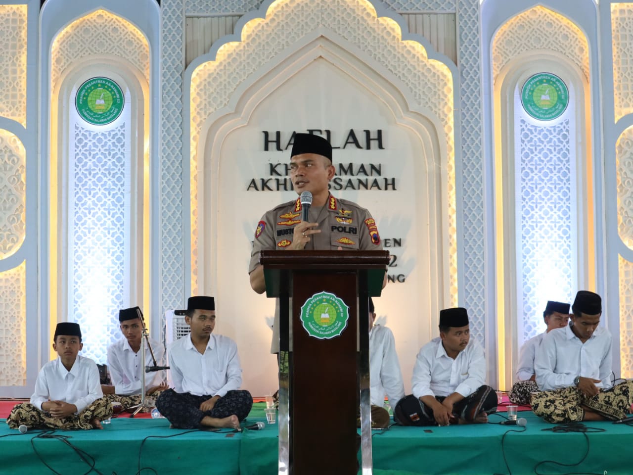 Hadiri Khataman Akhirussanah di Ponpes An Nawawi Salaman, Kapolresta Magelang Ingatkan Kenakalan Remaja